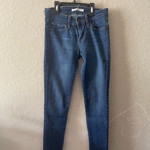 Women’s size 25 Levi’s